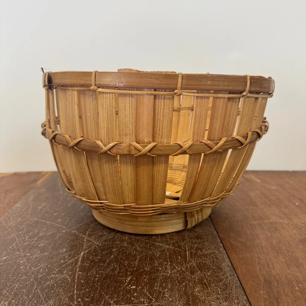 N/A vintage wicker